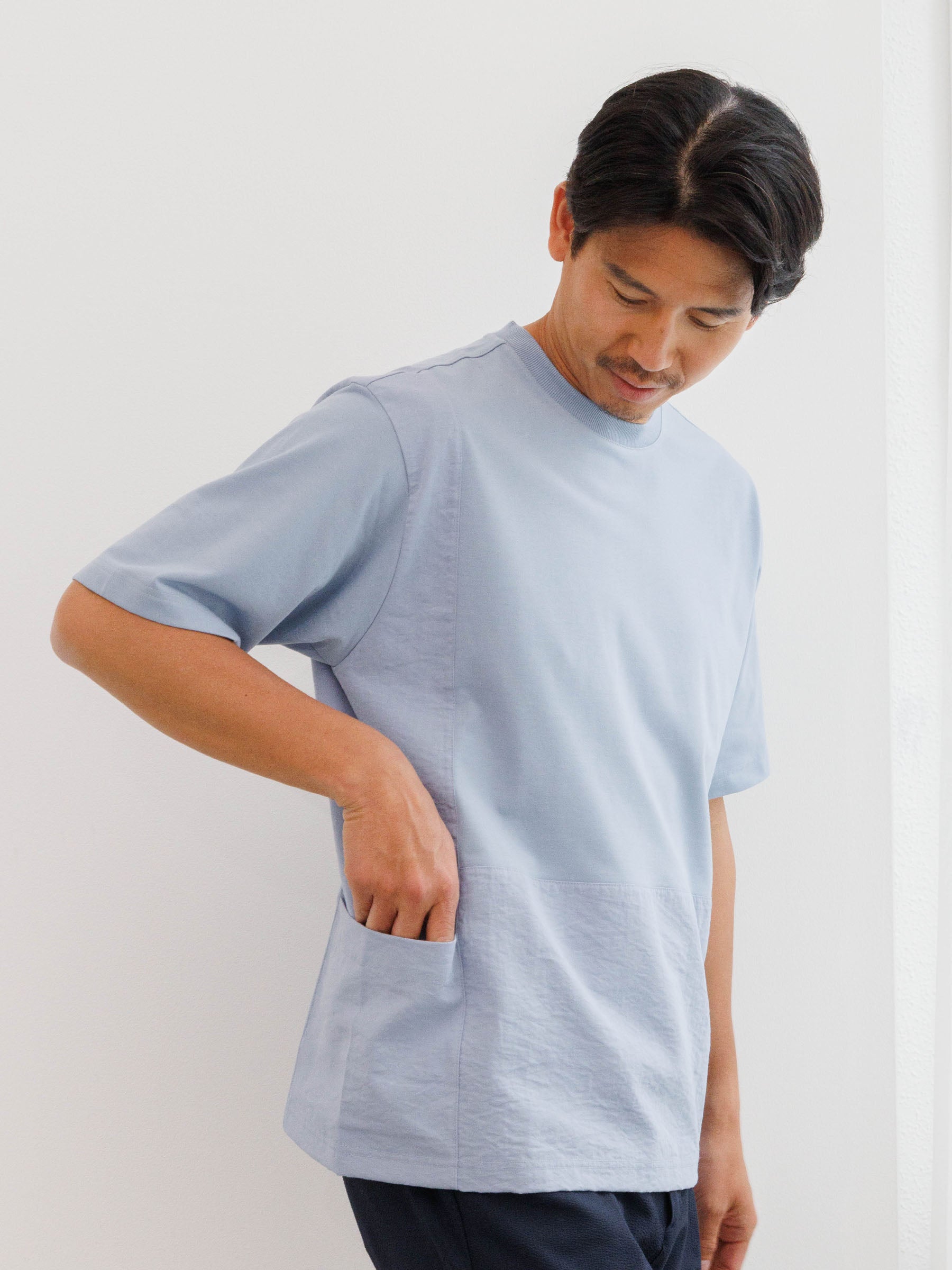 青いストライプVネックTシャツ タックストライプVネックTシャツ | INSPIRE ONLINE SHOP