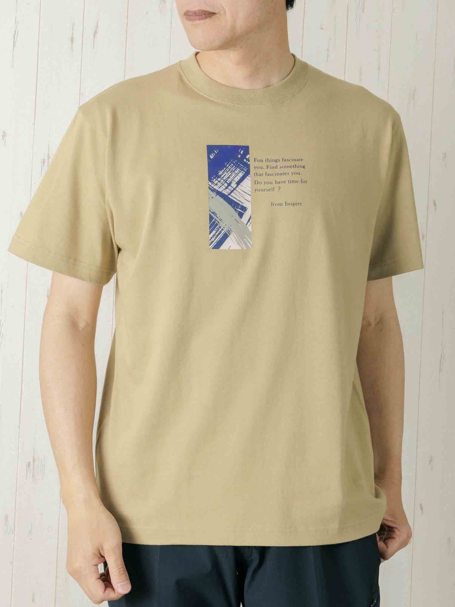 筆柄アートタテプリントクルーTシャツ | INSPIRE ONLINE SHOP