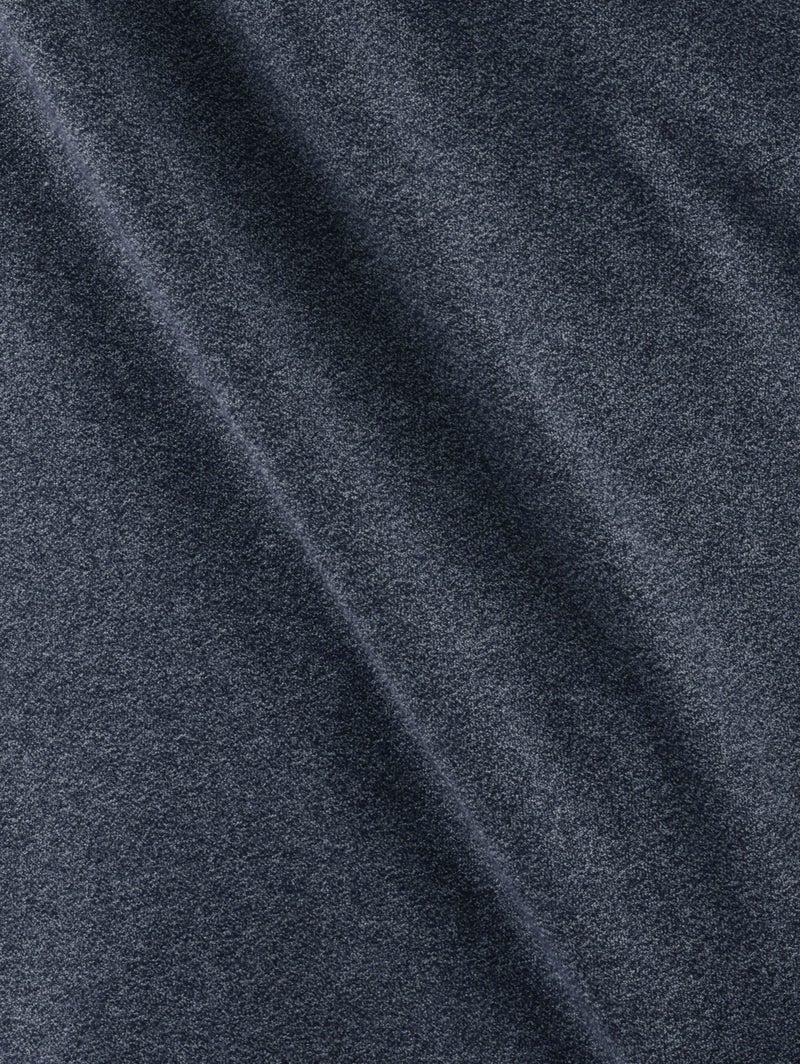 カットサテンレイヤードVネックTシャツ