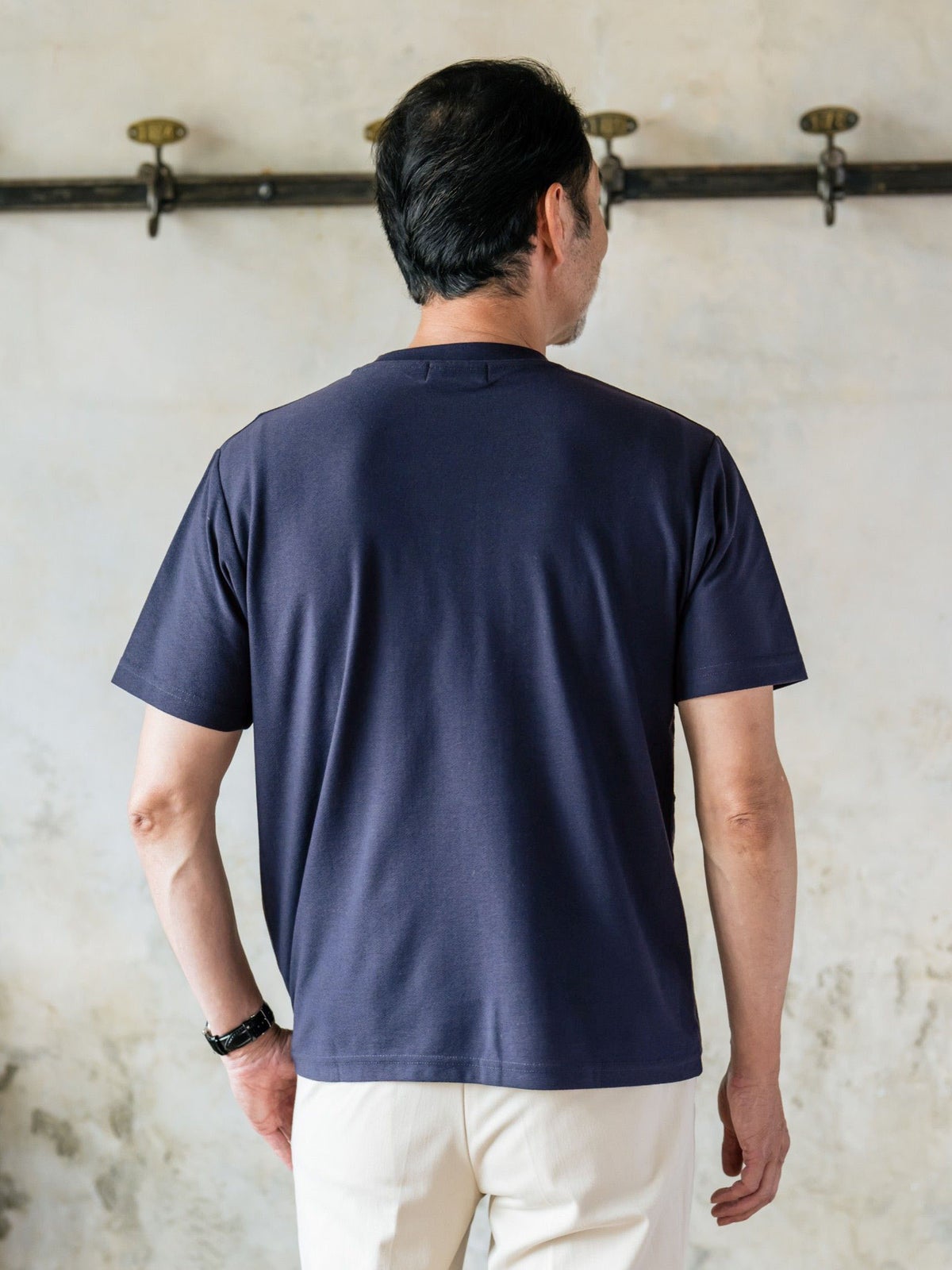カットサテン布帛切替クルーネックTシャツ